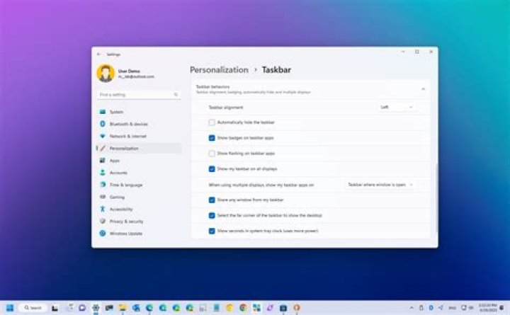 How to get a window 10 taskbar on windows 11 [closed]
