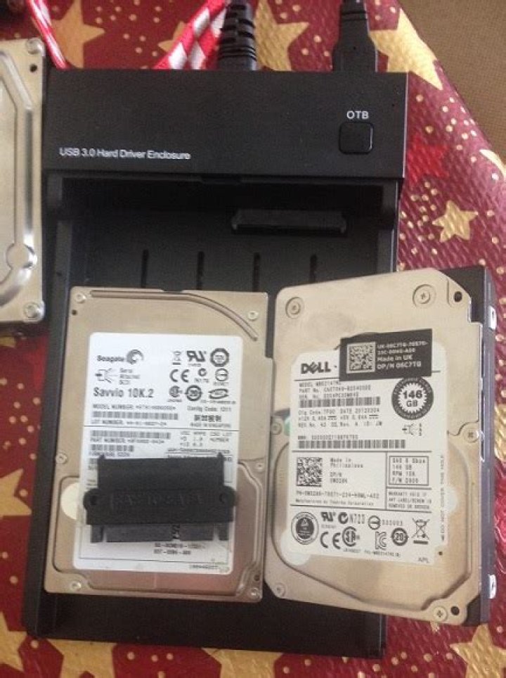 How to use a SAS drive as an external hard disk?