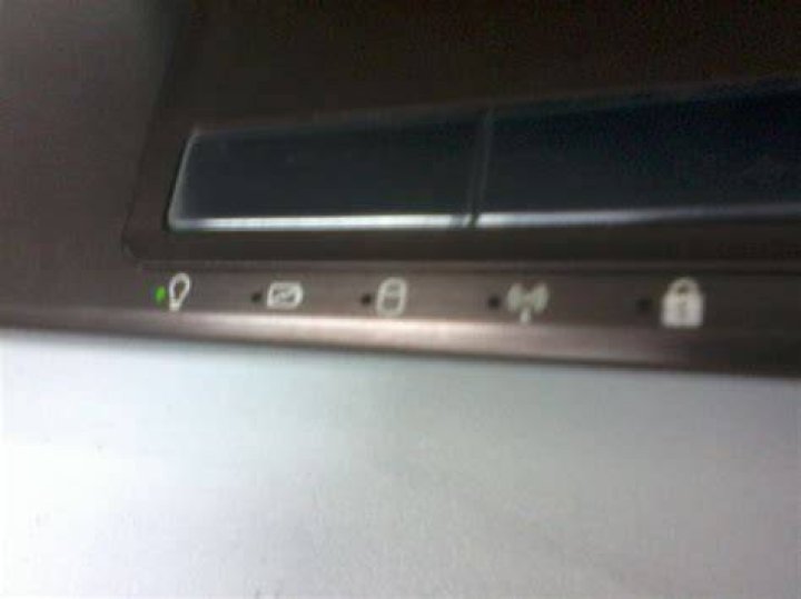 What does this light shaped like a cylinder mean? [closed]